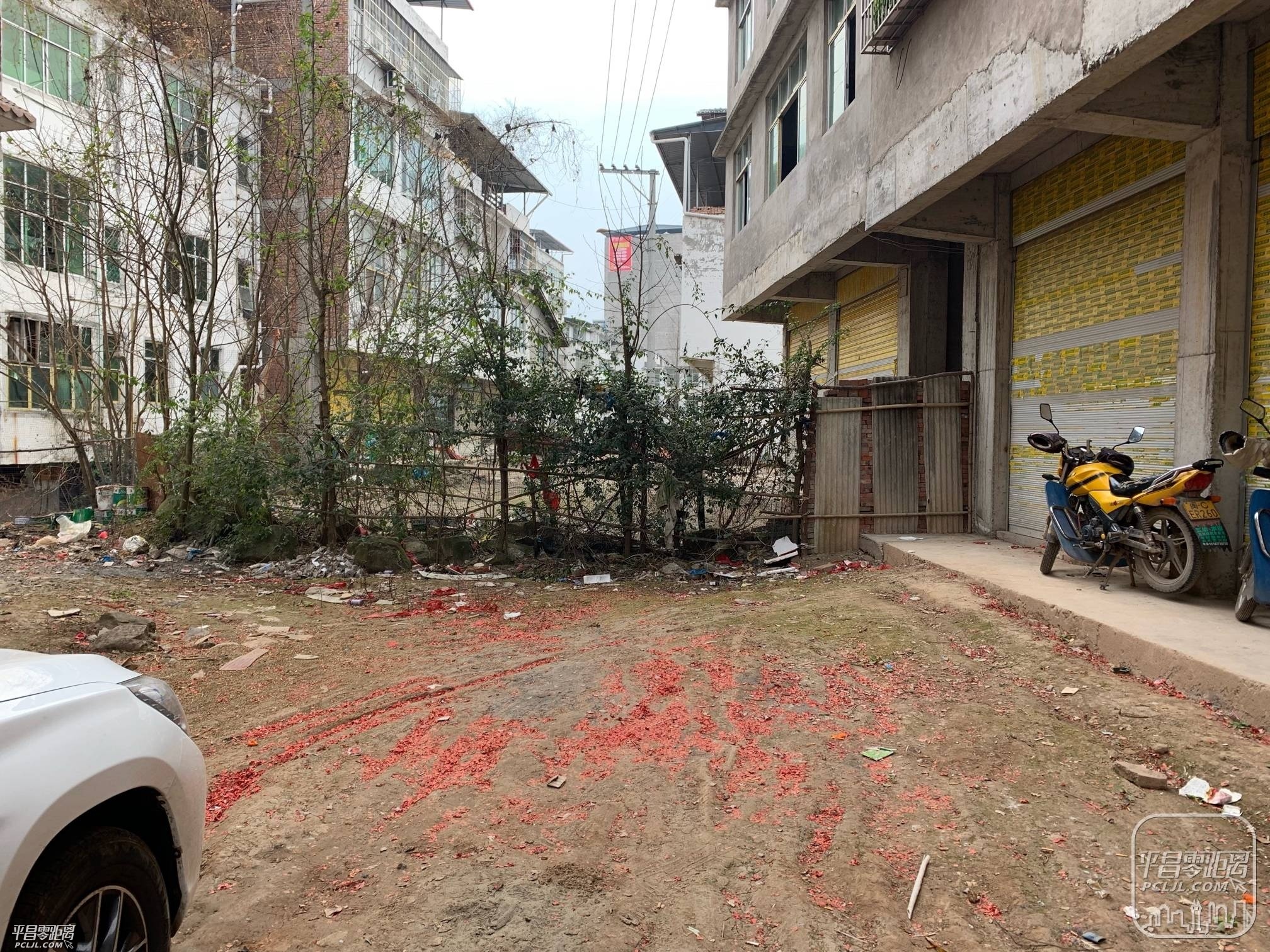 【爆料】拦路六七年,至今无人问,望五木镇党委关注一下