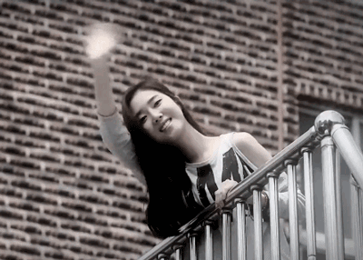 b7ad80d77524fc48cd91891e8f27938f.gif