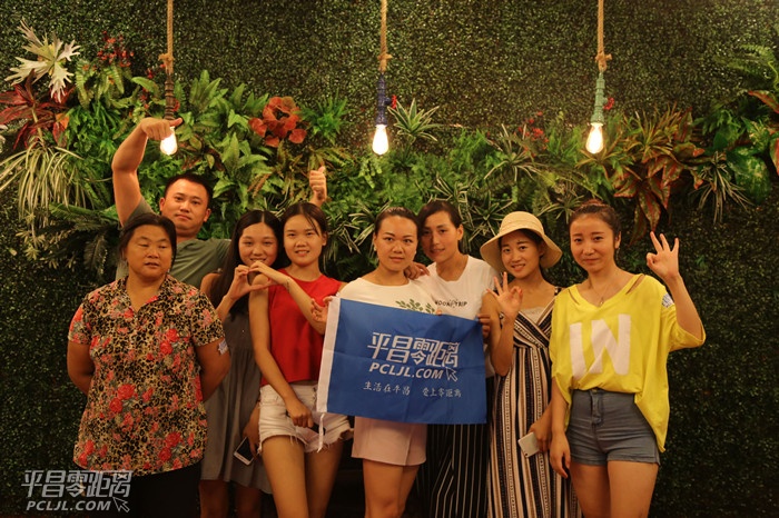 144337m12cjzk76s8agk8r.jpg
