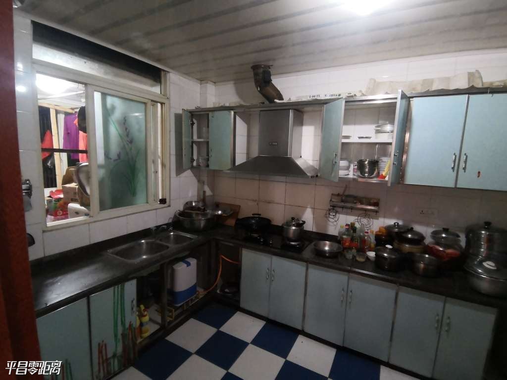 ZyjCHFy6zgKERE1jAAAAALRamng449.jpg