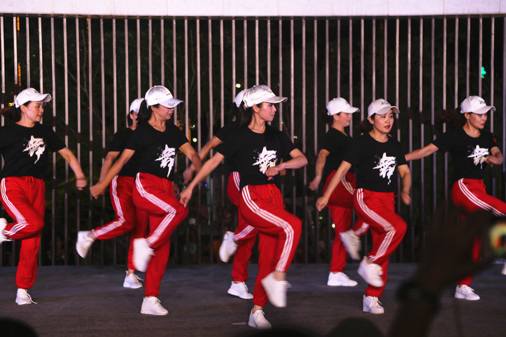 02.jpg