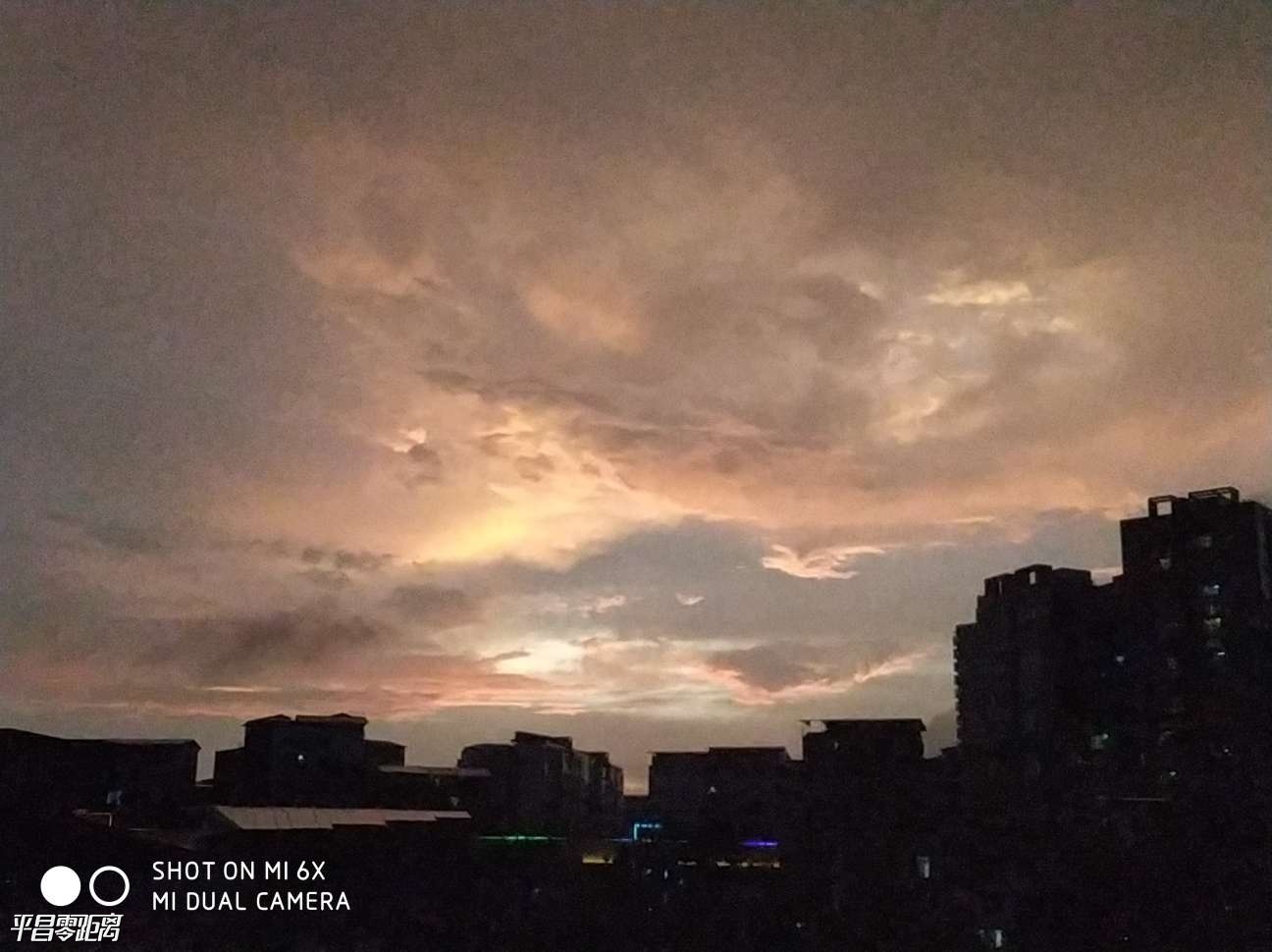 1563802150639400_297.jpg
