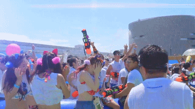3213243747.gif