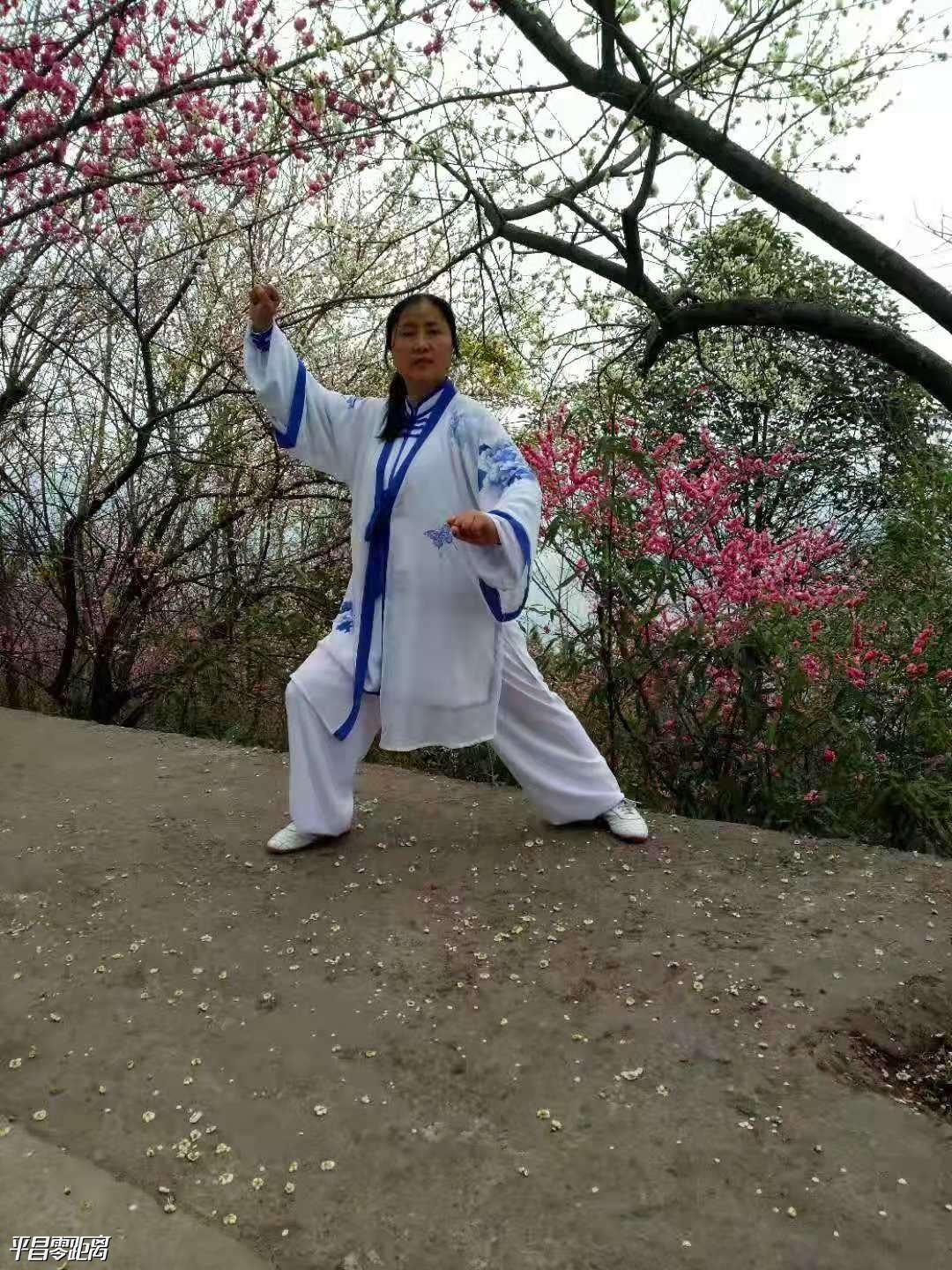 1581404544675149_600.jpg