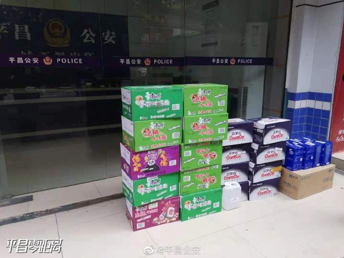 3f25dd94gy1gbtc9ya5xgj21400u0gor.jpg